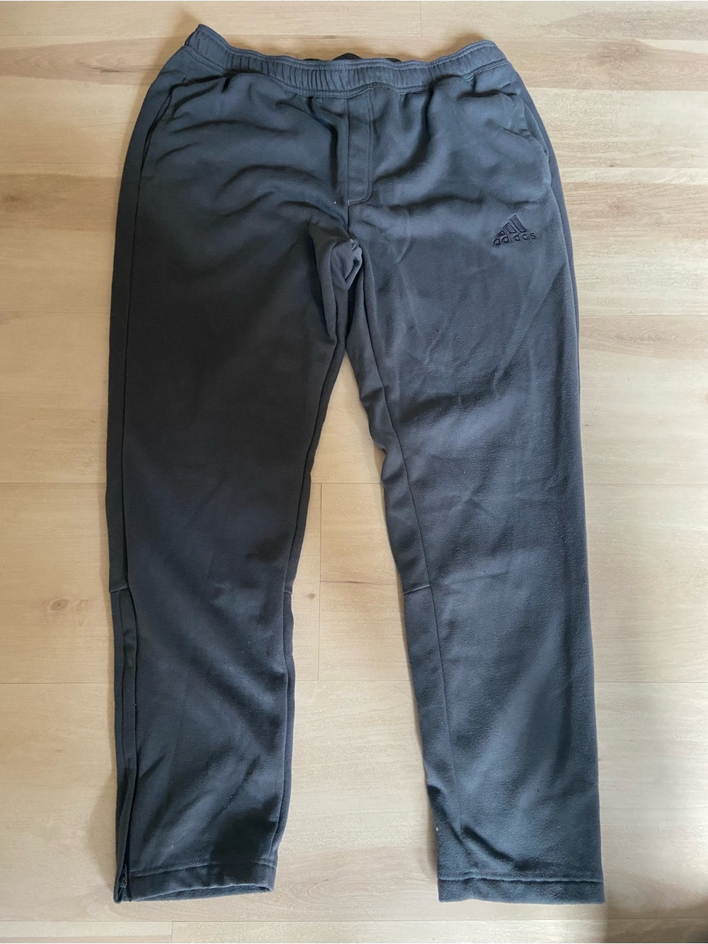 Adidas Men's XL Dark Grey Joggers Sweatpants Drawstring